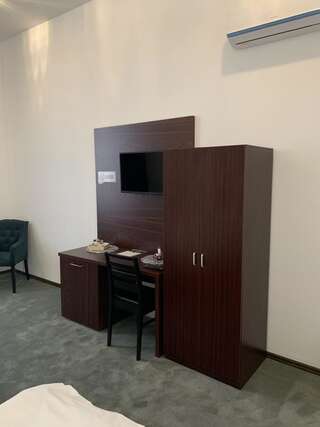 Отель Arta Hotel Тимишоара Номер Делюкс с 2 кроватями размера «queen-size»-4
