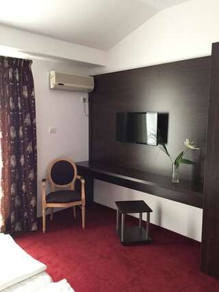 Отель Arta Hotel Тимишоара Стандартный двухместный номер с 1 кроватью и общей ванной комнатой-5
